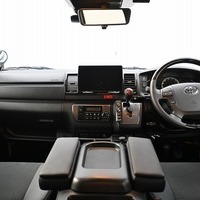 4752 令和2年式 ハイエース スーパーGL ダークプライムⅡ　4WD 2,800cc (ディーゼル) 2/5人乗車 3.6万kmのサムネイル