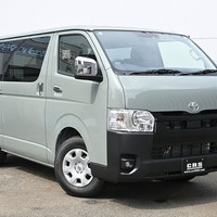 4685 令和6年式 ハイエース スーパーGL 2WD 2,800cc (ディーゼル) 2/5人乗車 55km 【登録済み未使用車】のサムネイル