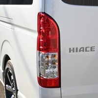 4723 令和6年式 ハイエース スーパーロング DX-GL PKG 2WD 2,800cc (ディーゼル) 2/5人乗車 83kmのサムネイル