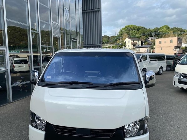 CRS福岡　あの青いガラスが特別価格！？　しかも車検対応！？