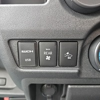 4716　ハイエース　DX　セドナ　タイプⅢ　4WD　2800cc　ディーゼル車　6人乗りのサムネイル