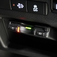 4600 令和6年式 キャラバン グランドプレミアムＧＸ　2WD 2,400cc (ディーゼル) 2/5人乗車 21km　登録済み未使用車のサムネイル