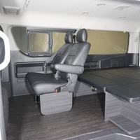 3238　令和3年式　ハイエース ワゴンGL  ベッドキット2 2WD 2,700cc (ガソリン車) 　7人乗車 2.5千kmのサムネイル