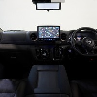 4621　キャラバン 50周年アニバーサリー GRANDプレミアムGX 2WD 2,400cc (ディーゼル車) 5人乗車　のサムネイル