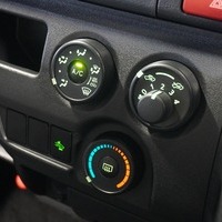4750　令和4年式　ハイエースバン　DX　2WD　2,000cc(ガソリン車)　3人/6人乗車　2.0万kmのサムネイル
