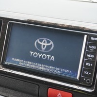 4684 令和3年式 ハイエース スーパーGL ダークプライム2　2WD 2,800cc (ディーゼル) 2/5人乗車 2.0万kmのサムネイル