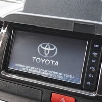 4877 令和2年式 ハイエース スーパーGL ダークプライムⅡ　2WD 2,800cc (ディーゼル) 2/5人乗車 6.0万kmのサムネイル