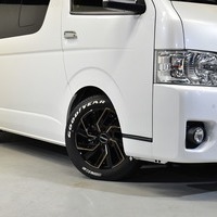 3238　令和3年式　ハイエース ワゴンGL  ベッドキット2 2WD 2,700cc (ガソリン車) 　7人乗車 2.5千kmのサムネイル