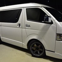4823.令和5年式 ハイエース ワイド スーパーGL ダークプライムⅡ 2WD 2,700㏄ ガソリン車 走行3.9万km 検査令和7年2月のサムネイル
