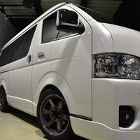 4823.令和5年式 ハイエース ワイド スーパーGL ダークプライムⅡ 2WD 2,700㏄ ガソリン車 走行3.9万km 検査令和7年2月のサムネイル