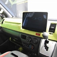 4789.平成31年式 ハイエース ロングボディDX 2WD 2,000㏄ ガソリン車 走行28,411㎞ 車検1年付き 検査1年付きのサムネイル