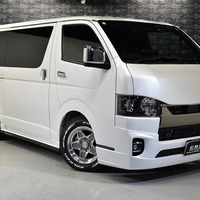 3528 大阪 ＬＥＧＡＲＥ&ＥＮＣＳコンセプトカー　令和5年式　ハイエース スーパーGL ダークプライムⅡ　2WD 2,800cc (ディーゼル) 2/5人乗車 0.5万kmのサムネイル