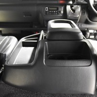 4823.令和5年式 ハイエース ワイド スーパーGL ダークプライムⅡ 2WD 2,700㏄ ガソリン車 走行3.9万km 検査令和7年2月のサムネイル