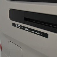 4621　キャラバン 50周年アニバーサリー GRANDプレミアムGX 2WD 2,400cc (ディーゼル車) 5人乗車　のサムネイル