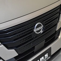 4621　キャラバン 50周年アニバーサリー GRANDプレミアムGX 2WD 2,400cc (ディーゼル車) 5人乗車　のサムネイル
