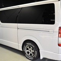 4842.平成27年式 ハイエース スーパーGL ダークプライム 2WD 3,000cc ディーゼル車 走行13万キロ 検査1年付きのサムネイル