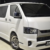 3525. LEGARE&ENCSコンセプトカー 令和５年式 ハイエース スーパーGL ダークプライムⅡ 2WD 2,800㏄ ディーゼル車 走行1000㎞ 車検令和7年12月のサムネイル