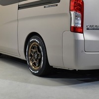 4621　キャラバン 50周年アニバーサリー GRANDプレミアムGX 2WD 2,400cc (ディーゼル車) 5人乗車　のサムネイル