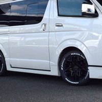 4738 令和3年式 ハイエース スーパーGL ダークプライムⅡ　2WD 2,000cc (ガソリン車) 5人乗車 5.4万kmのサムネイル
