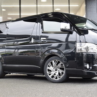 4817 令和3年式 ハイエース スーパーGL ダークプライムⅡ　2WD 2,000cc (ガソリン車) 5人乗車 1.3万kmのサムネイル