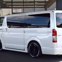 4738 令和3年式 ハイエース スーパーGL ダークプライムⅡ　2WD 2,000cc (ガソリン車) 5人乗車 5.4万kmのサムネイル