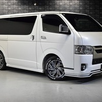 4814　令和1年式　ハイエース　スーパーGL　ダークプライムⅡ　2WD　2,800cc(ディーゼル車) 5人乗車　1.1万kmのサムネイル