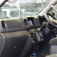 4556 キャラバン AUTECH 2WD 2,400cc (ディーゼル車) 5人乗車　のサムネイル