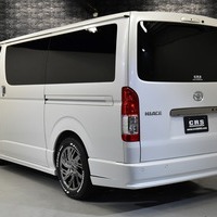 4814　令和1年式　ハイエース　スーパーGL　ダークプライムⅡ　2WD　2,800cc(ディーゼル車) 5人乗車　1.1万kmのサムネイル