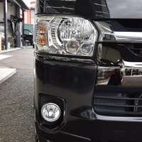 4751 令和元年式 ハイエース ワイドスーパーGL 50THアニバーサリー　2WD 2,800cc (ディーゼル車) 5人乗車 51,000kmのサムネイル