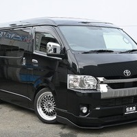 4684 令和3年式 ハイエース スーパーGL ダークプライム2　2WD 2,800cc (ディーゼル) 2/5人乗車 2.0万kmのサムネイル