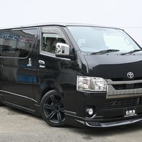4877 令和2年式 ハイエース スーパーGL ダークプライムⅡ　2WD 2,800cc (ディーゼル) 2/5人乗車 6.0万kmのサムネイル