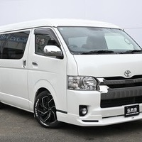 4875 平成30年式 ハイエース スーパーGL ダークプライム　2WD 2,800cc (ディーゼル) 2/5人乗車 4.5万kmのサムネイル