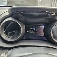 令和3年式　ヤリス　HYBRID　G　2WD　1500cc　5人乗り　2.6万kmのサムネイル