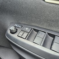 令和3年式　ヤリス　HYBRID　G　2WD　1500cc　5人乗り　2.6万kmのサムネイル