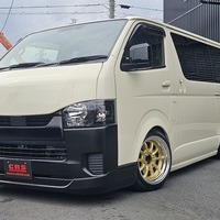 4790　令和4年式　ハイエース　DX　2WD　2800cc　ディーゼル車　5人乗り　6.6万kmのサムネイル