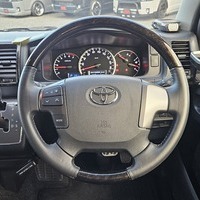 4835　平成29年式　ハイエース　ワイドバン　スーパーGL　ダークプライム　2WD　2700cc　ガソリン車　5人乗り　3.6万kmのサムネイル