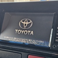 4835　平成29年式　ハイエース　ワイドバン　スーパーGL　ダークプライム　2WD　2700cc　ガソリン車　5人乗り　3.6万kmのサムネイル