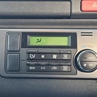 4835　平成29年式　ハイエース　ワイドバン　スーパーGL　ダークプライム　2WD　2700cc　ガソリン車　5人乗り　3.6万kmのサムネイル
