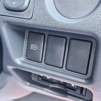4867　令和6年式　ハイエース　DX　2WD　2000cc　ガソリン車　6人乗り　17kmのサムネイル