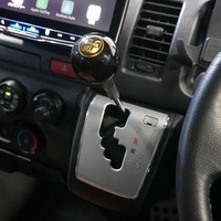 4965 令和3年式 トヨタ ハイエース DX 2WD 2,000cc (ガソリン車) 2/5人乗車 1.8万kmのサムネイル
