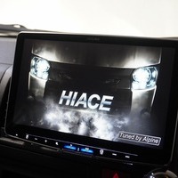 4965 令和3年式 トヨタ ハイエース DX 2WD 2,000cc (ガソリン車) 2/5人乗車 1.8万kmのサムネイル