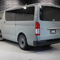4949 令和6年式 ハイエース スーパーGL  2WD 2,800cc(ディーゼル車) 2/5人乗車 40kmのサムネイル