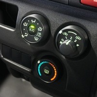 4803 令和6年式 ハイエース DX  2WD 2,800cc (ディーゼル車) 3/6人乗車　30kmのサムネイル