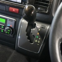 4873 令和3年式 ハイエース スーパーGL ダークプライムⅡ 2WD 2,000cc (ガソリン車) 2/5人乗車 0.5万kmのサムネイル