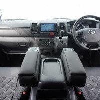 4355 令和3年式 ハイエース スーパーGL ダークプライムⅡ　2WD 2,000cc (ガソリン) 2/5人乗車 3.7万kmのサムネイル
