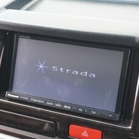 4852 平成27年式 ハイエース スーパーGL  2WD 2,000cc (ガソリン) 2/5人乗車 4.7万kmのサムネイル