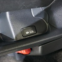 4871 令和4年式 ハイエース スーパーGL ダークプライムⅡ 2WD 2,000cc (ガソリン車)  2/5人乗車 1.1万kmのサムネイル