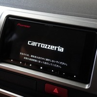 4804 令和6年式 ハイエース スーパーGL 2WD 2,800cc (ディーゼル車) 2/5人乗車 40kmのサムネイル