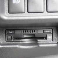4864 令和4年式 ハイエース スーパーGL ダークプライム2　2WD 2,800cc (ディーゼル) 2/5人乗車 2.7万kmのサムネイル