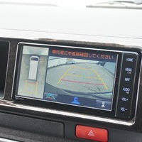 4864 令和4年式 ハイエース スーパーGL ダークプライム2　2WD 2,800cc (ディーゼル) 2/5人乗車 2.7万kmのサムネイル
